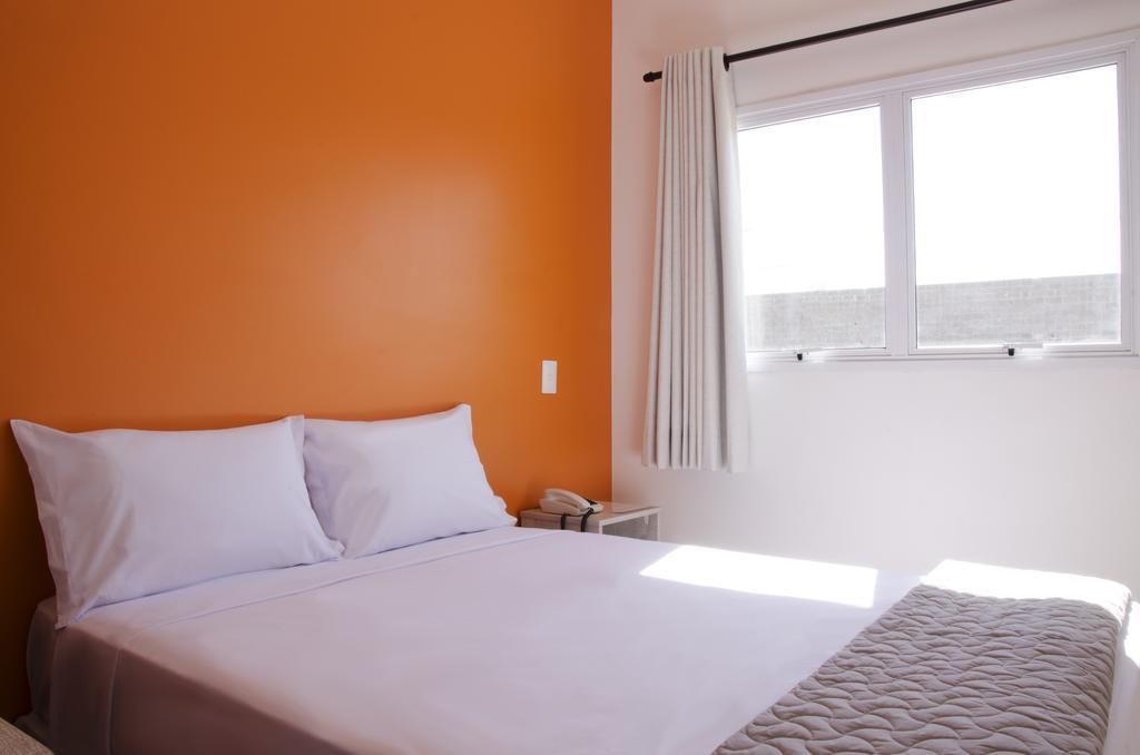 Semprehotel Tres Lagoas Ruang foto