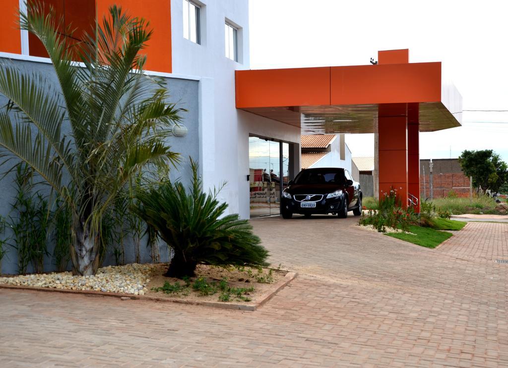 Semprehotel Tres Lagoas Bagian luar foto
