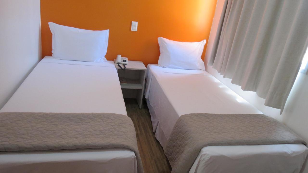 Semprehotel Tres Lagoas Bagian luar foto
